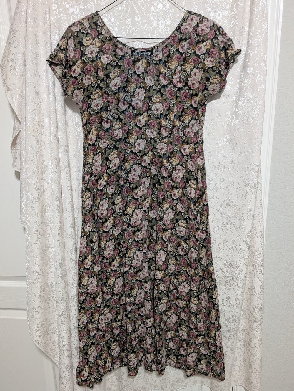 Vintage 1990s All That Jazz Cabbage Rose Rayon Day Dress
